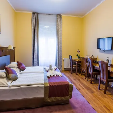 Pannonia 1893 Premium 4*