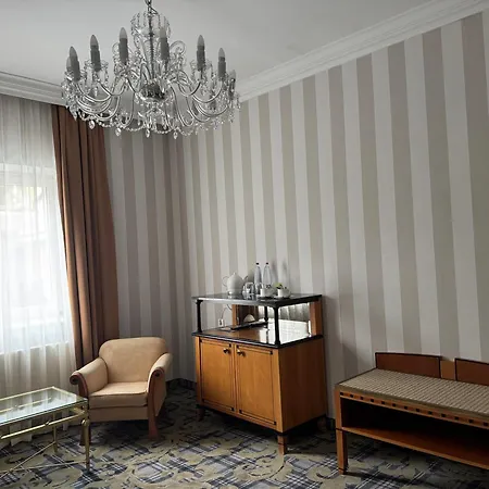 Pannonia 1893 Premium ホテル