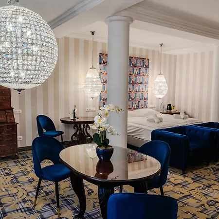 Pannonia 1893 Premium Hotel