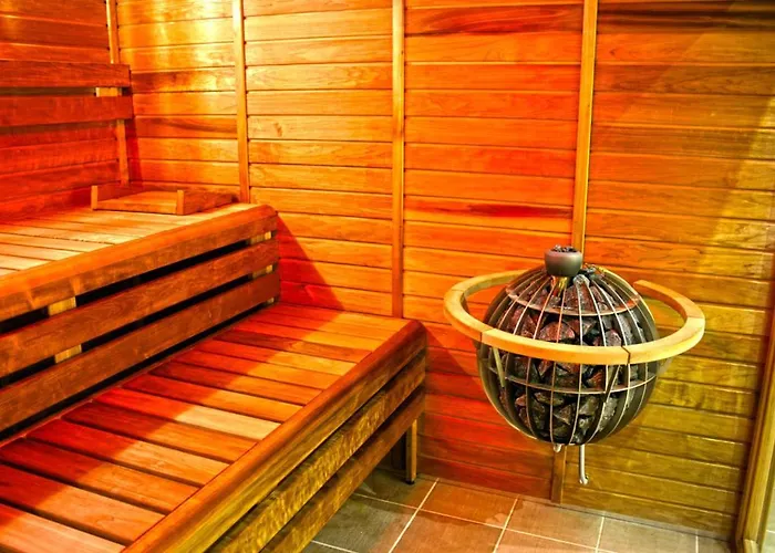 Hotel Pannonia 1893 Premium 4*